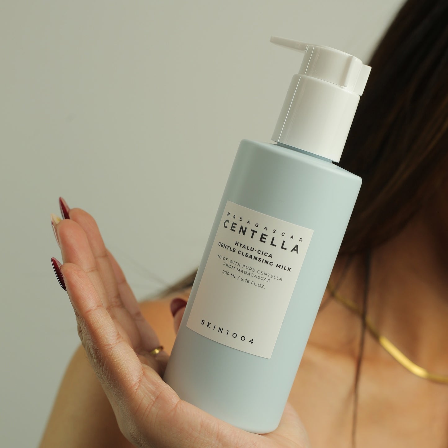 Madagascar Centella Hyalu-Cica Gentle Cleansing Milk