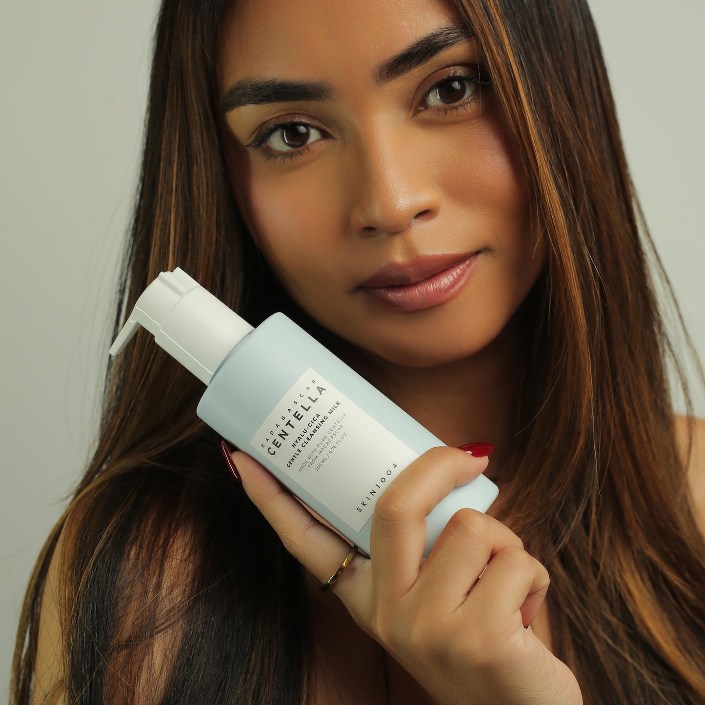 Madagascar Centella Hyalu-Cica Gentle Cleansing Milk